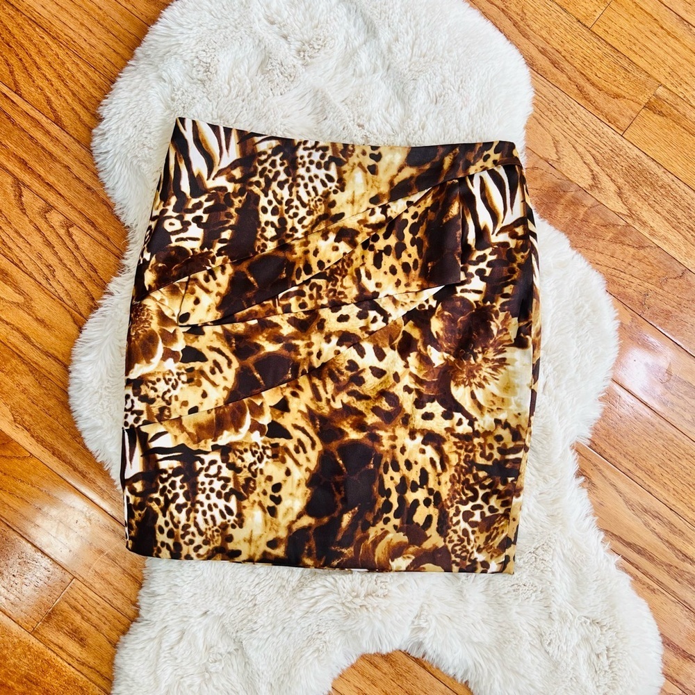 Cache animal/ floral print miniskirt